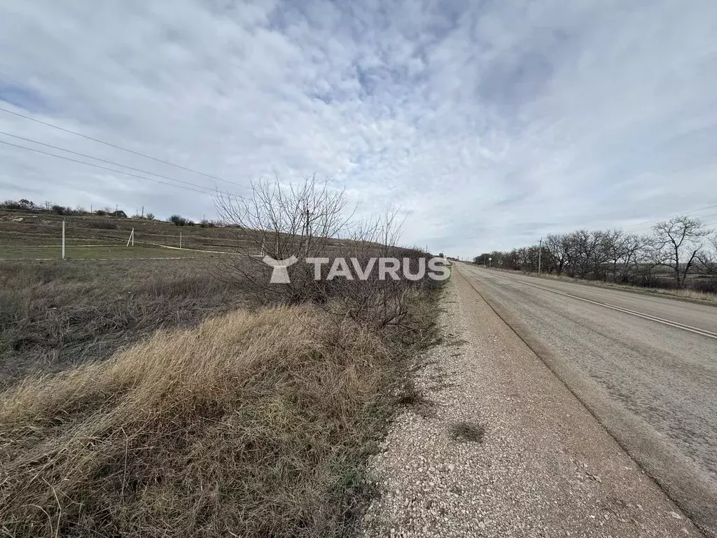 Участок в Крым, Симферопольский район, с. Трудовое  (6.0 сот.) - Фото 2