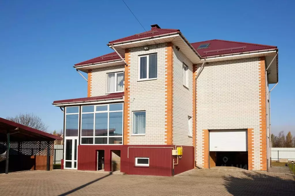 Коттедж в Псковская область, Псковский район, Логозовская волость, д. ... - Фото 1