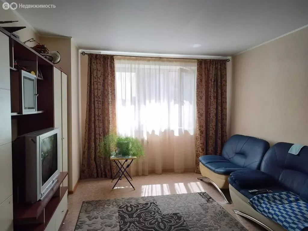 1-комнатная квартира: Тюмень, Депутатская улица, 80к2 (57 м) - Фото 1