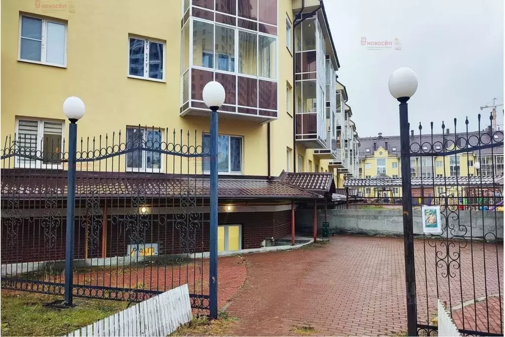 Торговая площадь в Свердловская область, Екатеринбург ул. Очеретина, ... - Фото 0