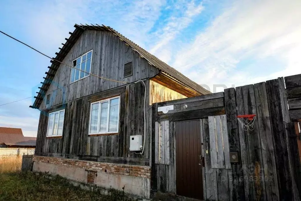 Дом в Омская область, Любинский рп ул. Ленина (107 м) - Фото 1