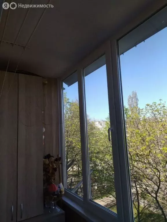 3-комнатная квартира: Губкин, улица Раевского, 17 (57 м) - Фото 0
