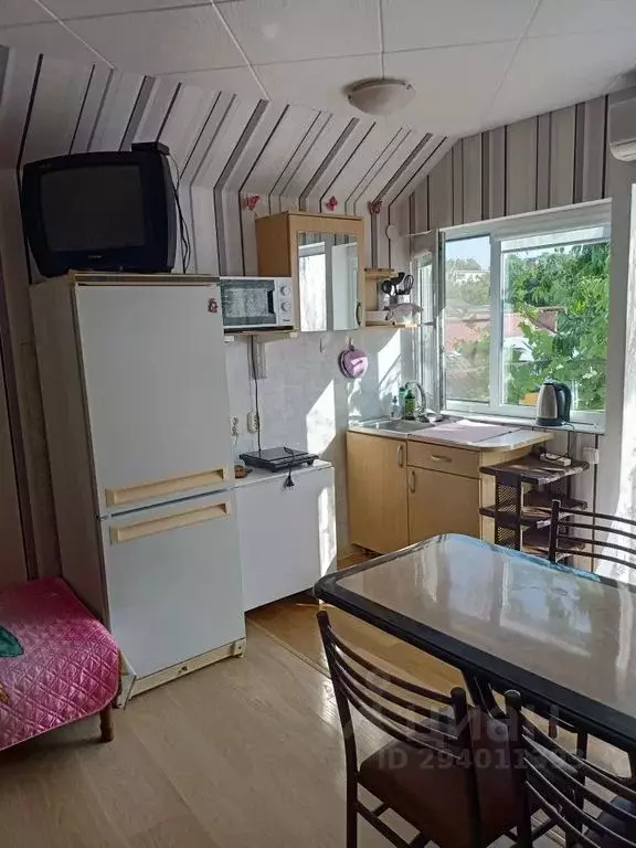 Дом в Краснодарский край, Ейск ул. Сазонова, 47 (20 м) - Фото 1