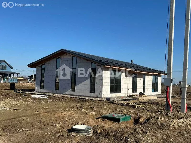 Дом в деревня Ладога, коттеджный посёлок Любимово (101.8 м) - Фото 1