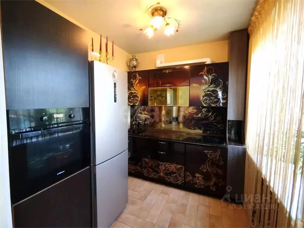 3-к кв. Приморский край, Владивосток ул. Колесника, 5А (55.5 м) - Фото 0