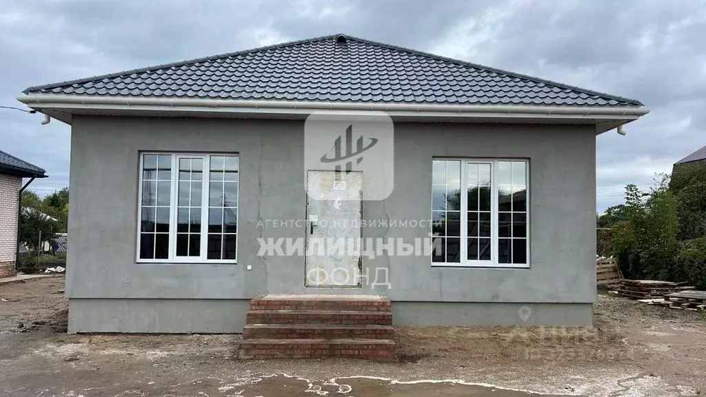 Дом в Саратовская область, Энгельсский район, пос. Новопушкинское ул. ... - Фото 0