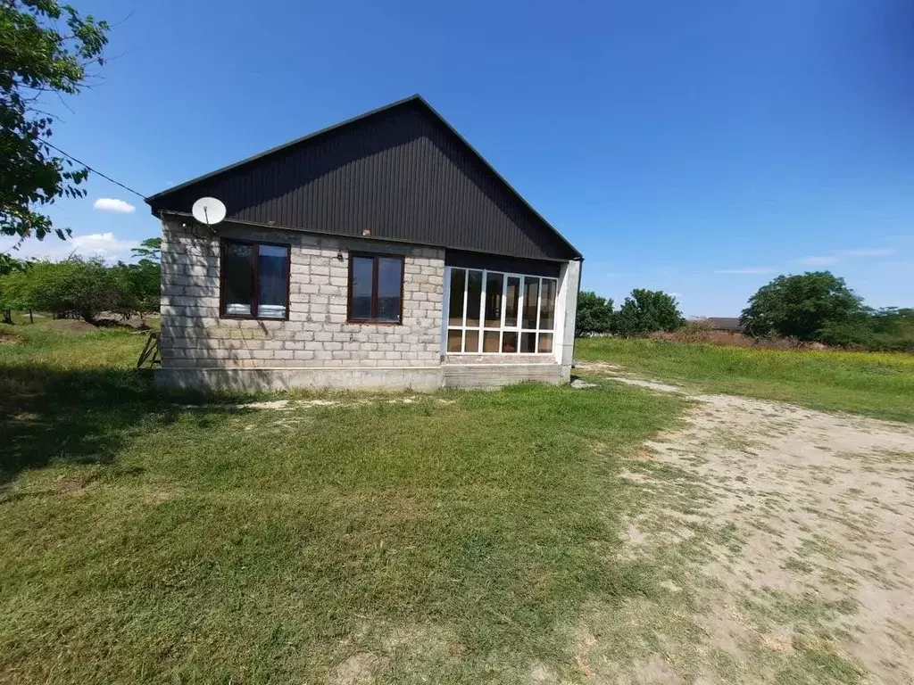 Дом в Ингушетия, Малгобекский район, с. Сагопши  (150 м) - Фото 2