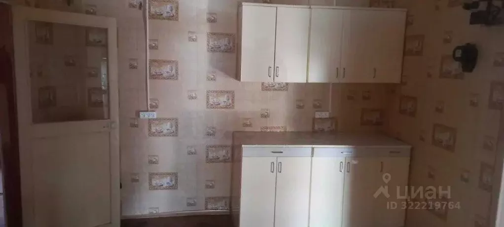 Дом в Свердловская область, Екатеринбург ул. Демьяна Бедного, 35 (50 ... - Фото 0