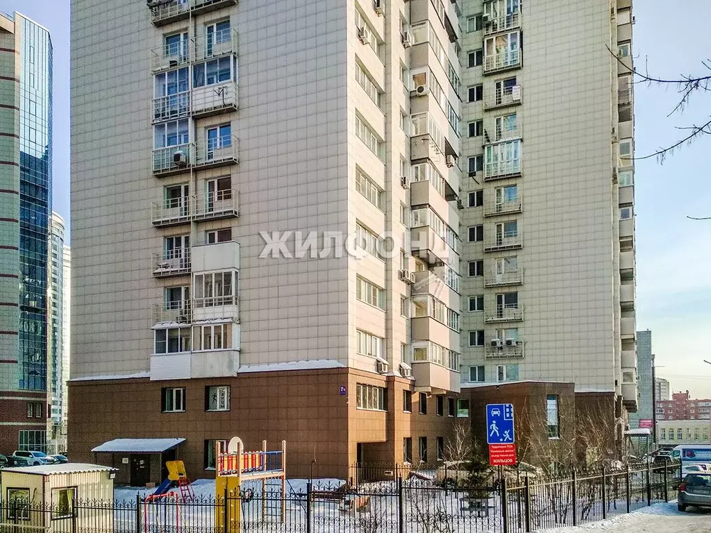 Гараж в Новосибирская область, Новосибирск ул. Сибревкома, 7/1 (18 м) - Фото 1