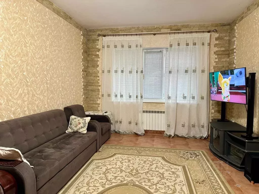 Дом в Дагестан, Махачкала Караман-5 мкр, ул. 1-я линия, 10 (160 м) - Фото 0