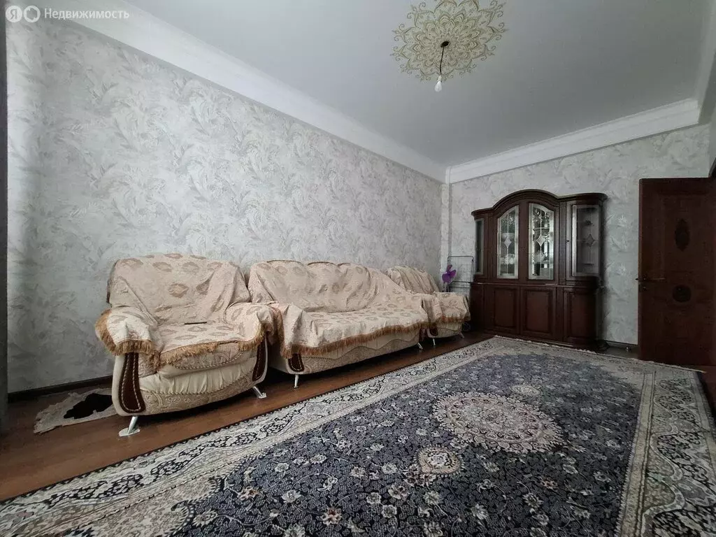 3-комнатная квартира: Дербент, улица Сальмана, 102Б (87 м) - Фото 1