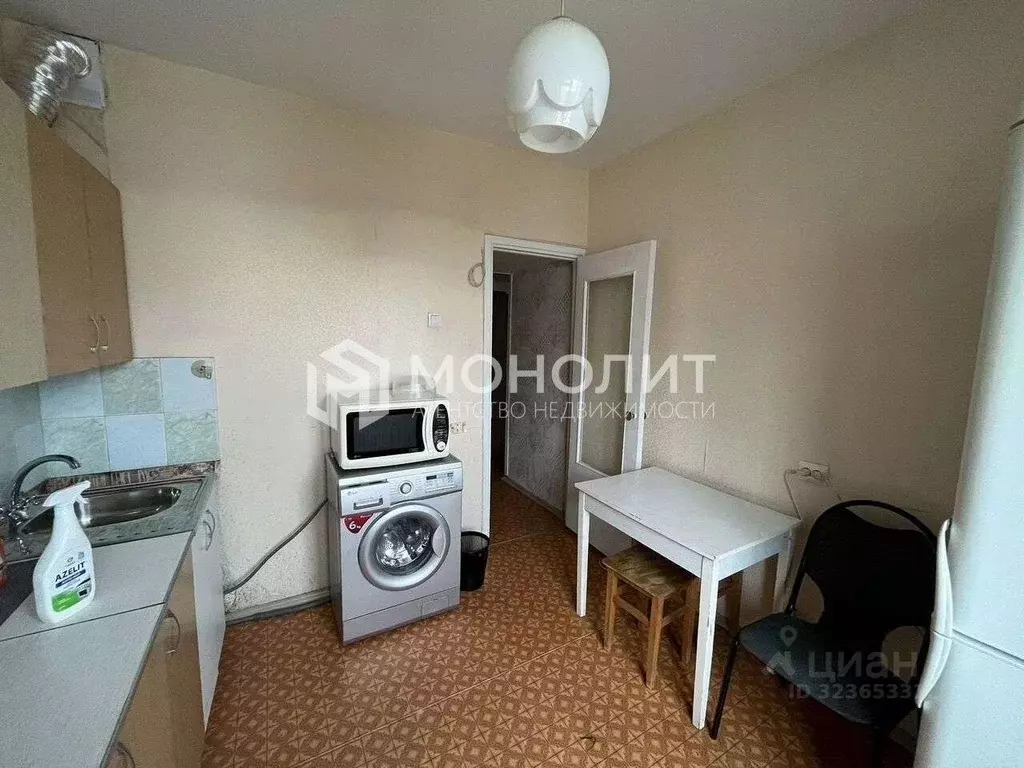 3-к кв. Белгородская область, Старый Оскол ул. Свердлова, 25 (63.0 м) - Фото 2