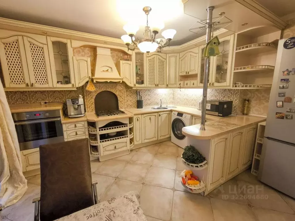 3-к кв. Псковская область, Псков Рижский просп., 81 (67.0 м) - Фото 1