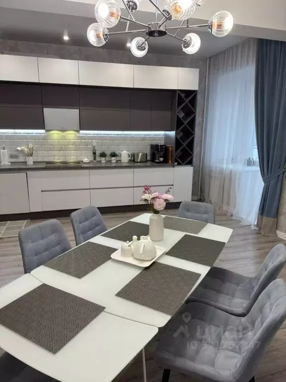 3-к кв. Красноярский край, Красноярск ул. Карла Маркса, 8а (139.4 м) - Фото 1