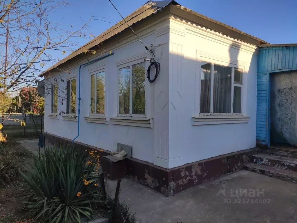Дом в Краснодарский край, Абинский район, Ахтырское городское ... - Фото 1