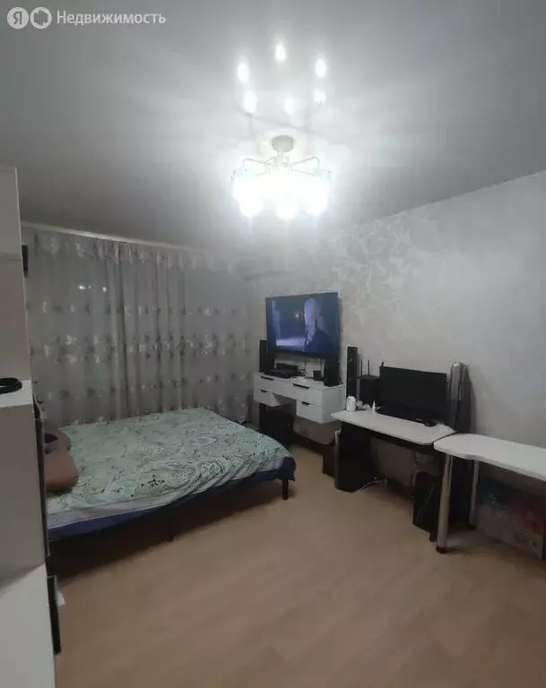 3-комнатная квартира: Уссурийск, Октябрьская улица, 9 (66.7 м) - Фото 2