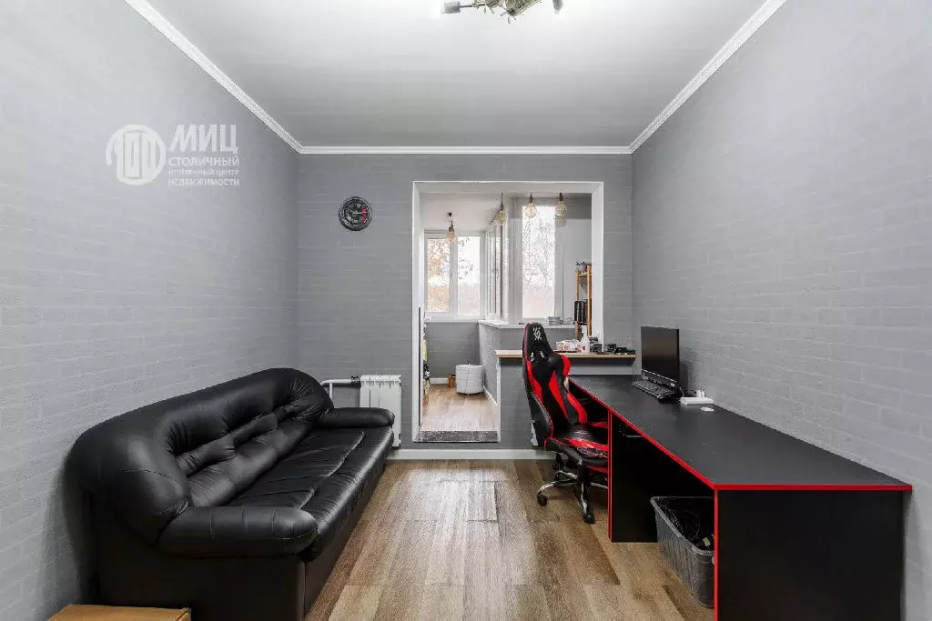 Продается 3-комнатная квартира - Фото 1