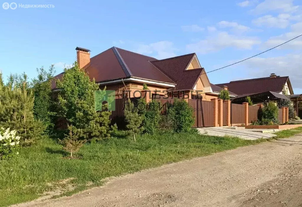 Дом в село Уваровка, Новая улица, 34 (187 м) - Фото 2