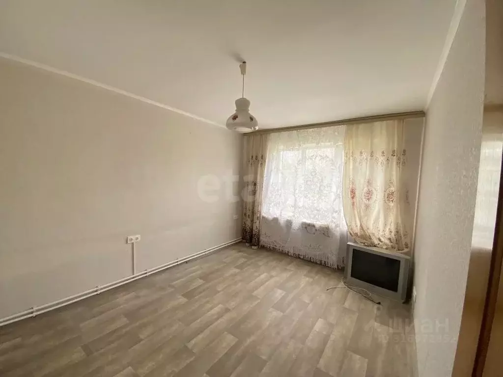 2-к кв. Калужская область, пос. Бабынино ул. Комсомольская, 45 (50.1 ... - Фото 0