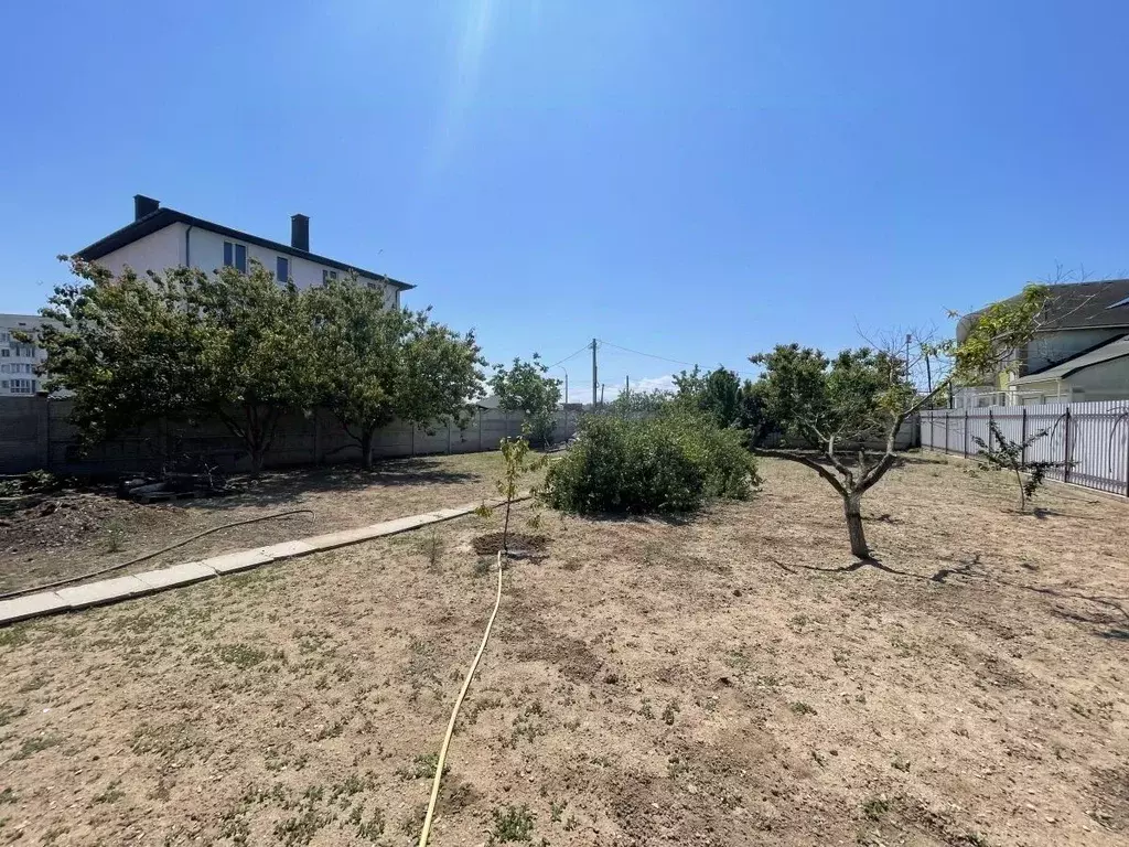 Участок в Крым, Евпатория городской округ, Заозерное пгт ул. Садовая, ... - Фото 2