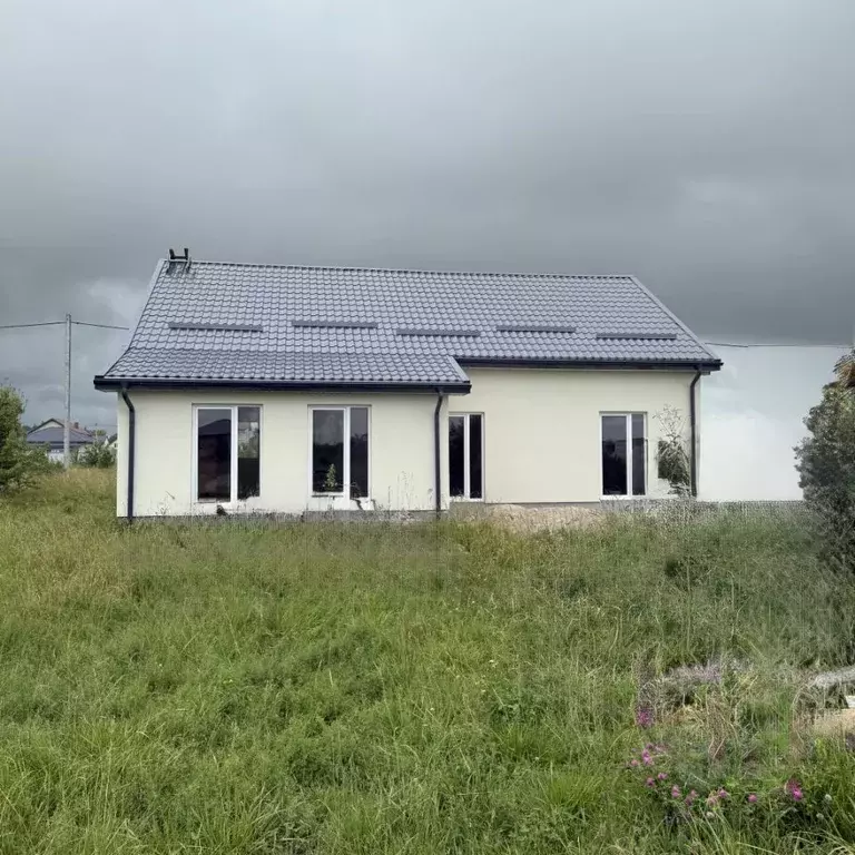 Дом в Калининградская область, Гурьевский муниципальный округ, пос. ... - Фото 1