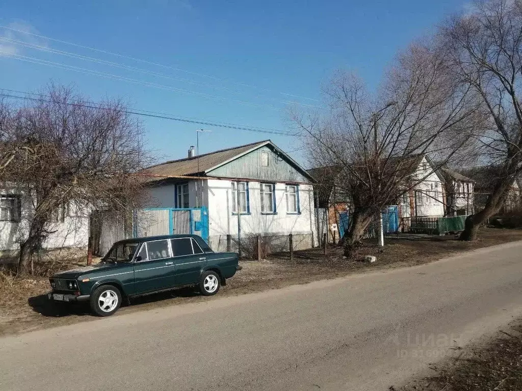 Дом в Белгородская область, Новооскольский муниципальный округ, с. ... - Фото 1