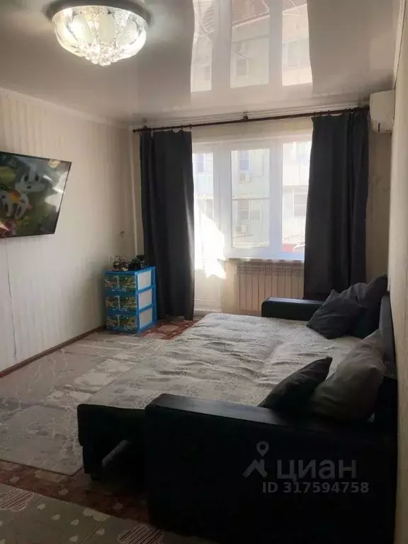 2-к кв. Астраханская область, Астрахань Имени Бабаевского мкр, ул. ... - Фото 0