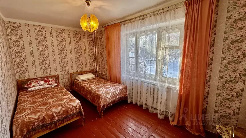 3-к кв. Псковская область, Пушкинские Горы рп ул. Ленина, 21 (52.2 м) - Фото 2