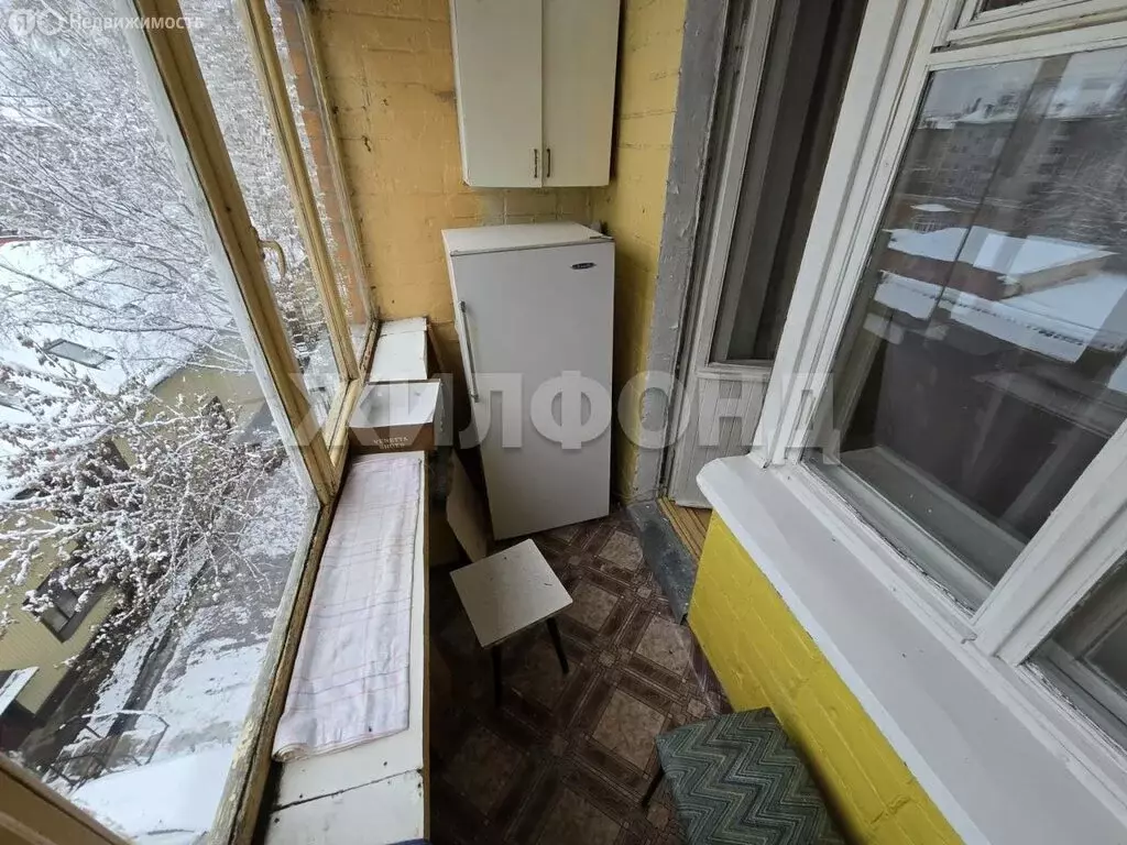 3-комнатная квартира: Брянск, улица Репина, 16/61 (68.5 м) - Фото 1