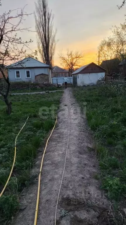Дом в Ростовская область, Красносулинский район, Комиссаровское с/пос, ... - Фото 1