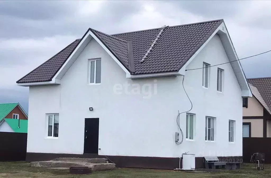 Дом в Башкортостан, Уфа ул. Специалистов, 52 (170 м) - Фото 1