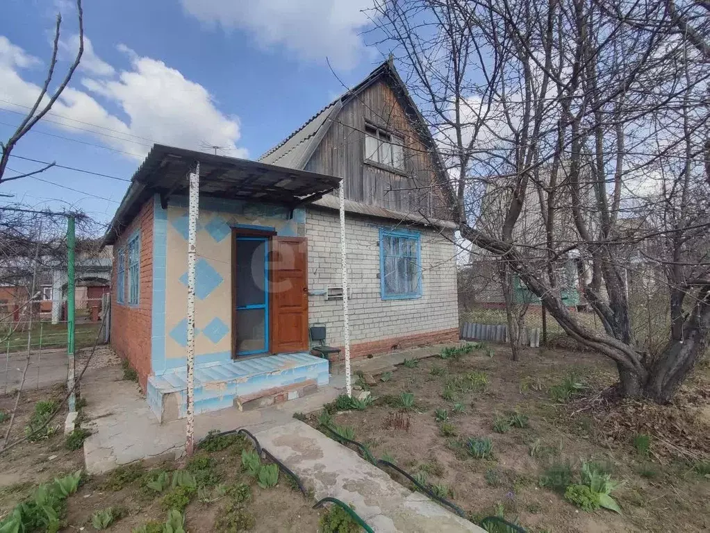 Дом в Саратовская область, Энгельсский район, Красноярское ... - Фото 1