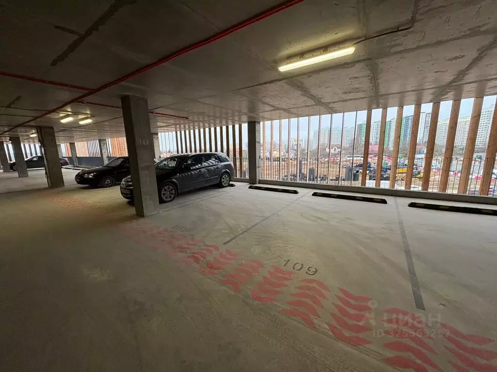 Гараж в Московская область, Ленинский городской округ, д. Сапроново ... - Фото 1