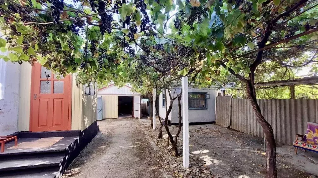 Дом в Краснодарский край, Анапа муниципальный округ, с. Юровка ул. ... - Фото 1