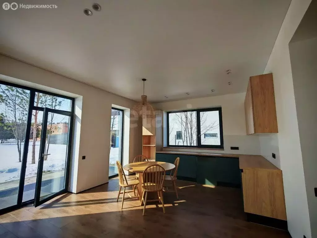 Дом в село Ягодное, Чистопрудный бульвар (180 м) - Фото 1