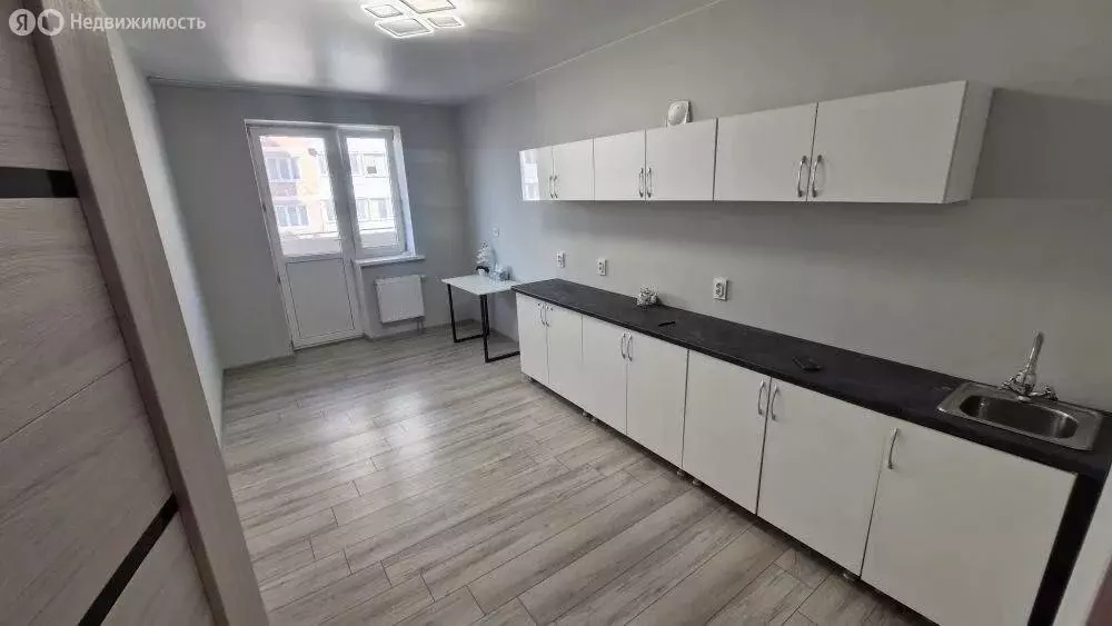 2-комнатная квартира: Краснодар, улица Евгении Жигуленко, 3 (60.5 м) - Фото 2