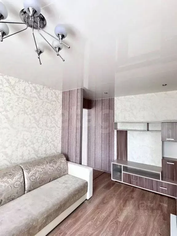 2-к кв. Удмуртия, Ижевск ул. 10 лет Октября, 7 (50.0 м) - Фото 1