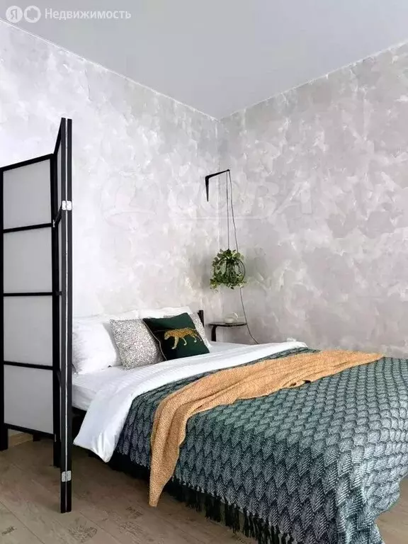 Квартира-студия: Тюмень, улица Республики, 204к3 (43.5 м) - Фото 1