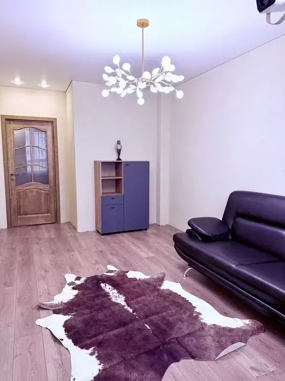 1-к кв. Белгородская область, Белгород ул. Есенина, 9к2 (47.7 м) - Фото 0