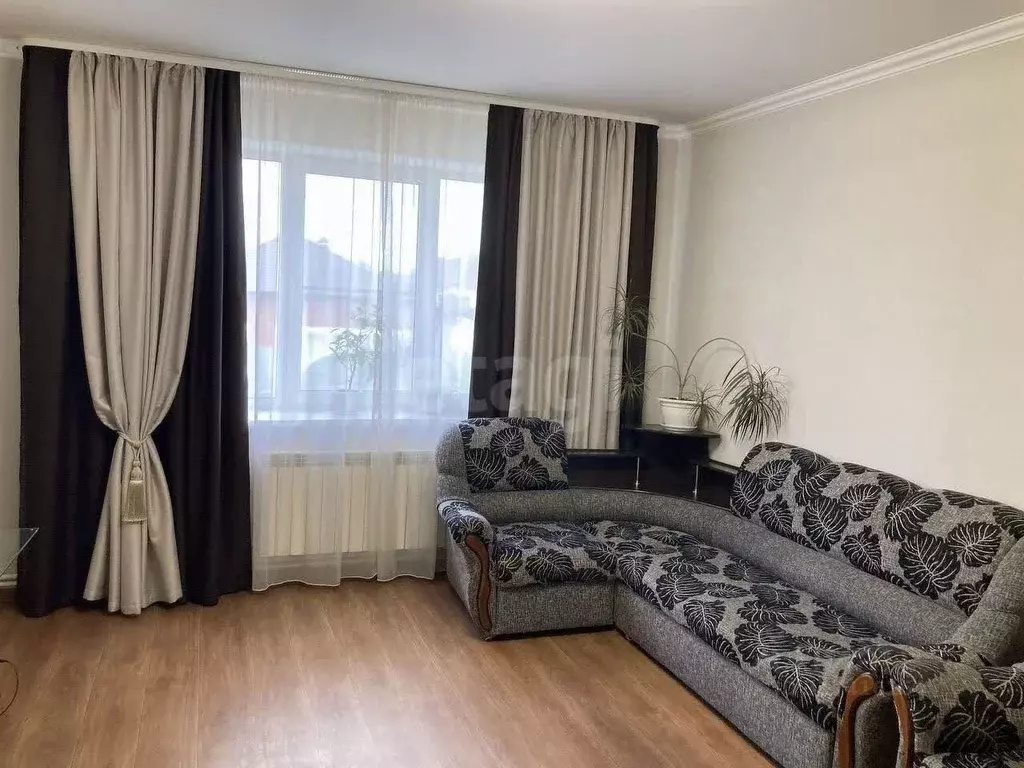 Дом в Белгородская область, Старый Оскол Цветная ул., 3 (150 м) - Фото 0