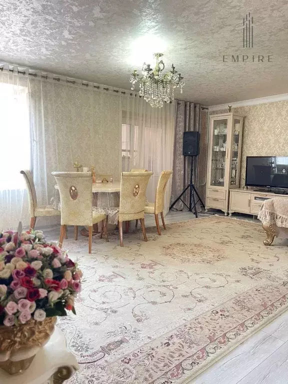 5-к кв. Чеченская республика, Грозный ул. Чайковского, 24 (130.0 м) - Фото 0