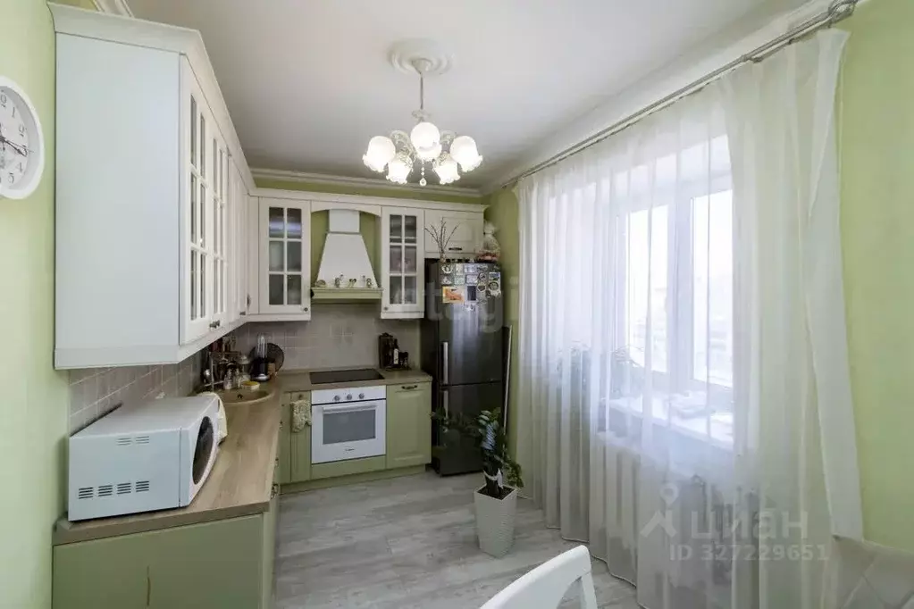 2-к кв. Тюменская область, Тюмень ул. Максима Горького, 83 (81.3 м) - Фото 1