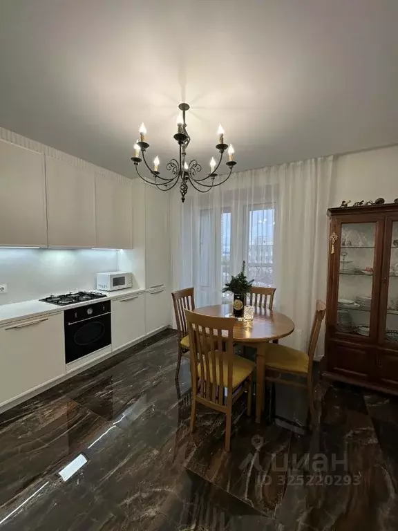 3-к кв. Чувашия, Чебоксары ул. Константина Иванова, 31 (85.1 м) - Фото 1