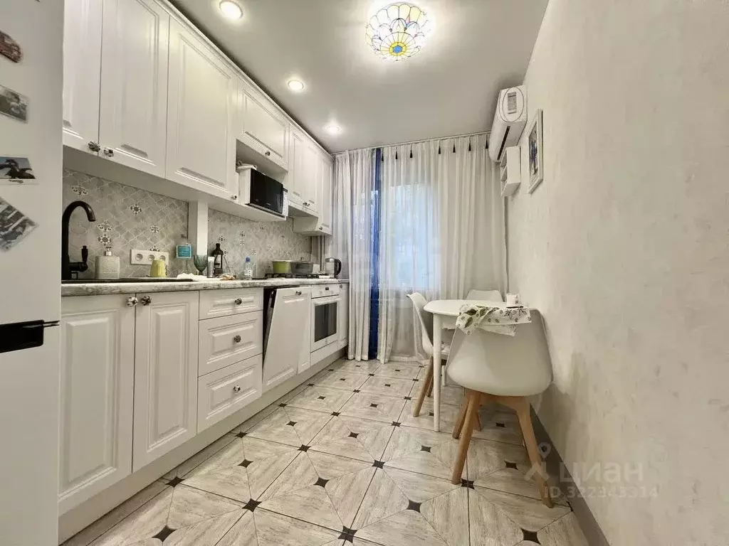 3-к кв. Саратовская область, Саратов ул. Князевский Взвоз, 3/5 (66.6 ... - Фото 1