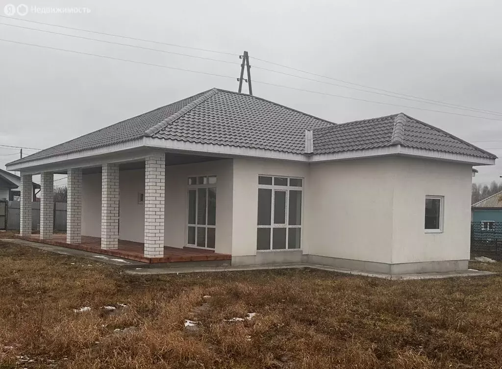 Дом в посёлок городского типа Белоярский, Лазурная улица (183 м) - Фото 1