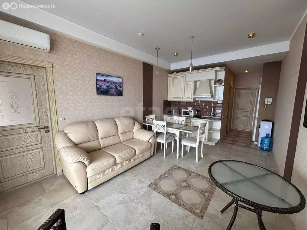 2-комнатная квартира: Алушта, Набережная улица, 24А (64.4 м) - Фото 1