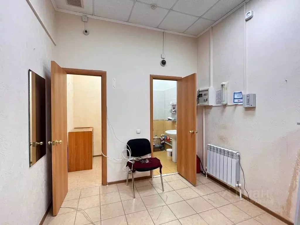 Торговая площадь в Краснодарский край, Новороссийск Южная ул., 1 (32 ... - Фото 0