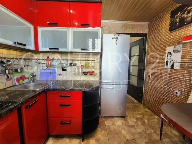 3-к кв. Калининградская область, Калининград ул. Багратиона, 13 (64.0 ... - Фото 2