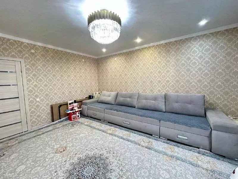 3-к кв. Астраханская область, Астрахань ул. Медиков, 5к2 (84.5 м) - Фото 1