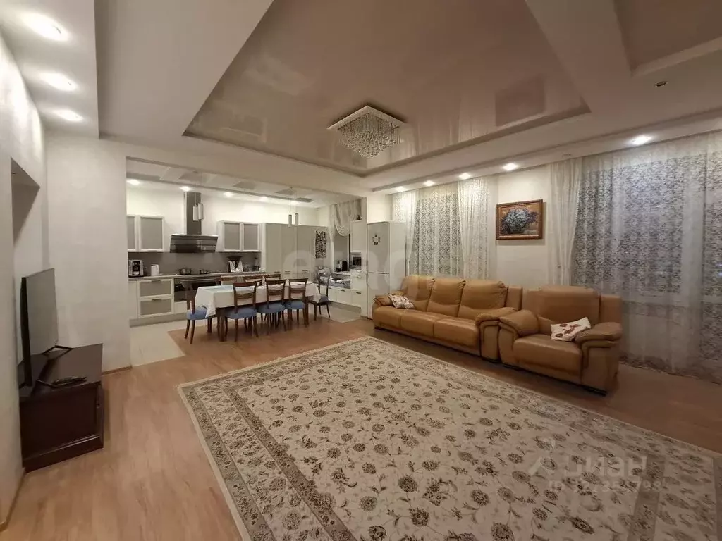 3-к кв. Тюменская область, Тюмень ул. Герцена, 55 (127.0 м) - Фото 1